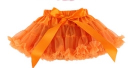 Strutskørt, orange - det sødeste strutskørt til børn med silkebånd